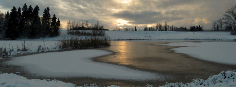 Pie durvīm klauvē ziema